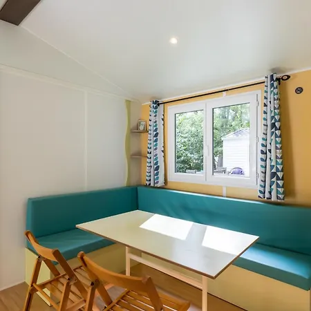 Mobilhome Le Tilleul Holiday home *