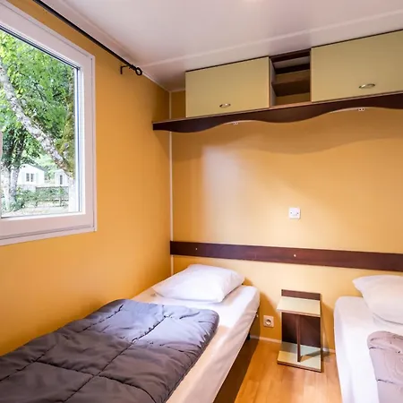 Mobilhome Le Tilleul Holiday home Saint-Pompont