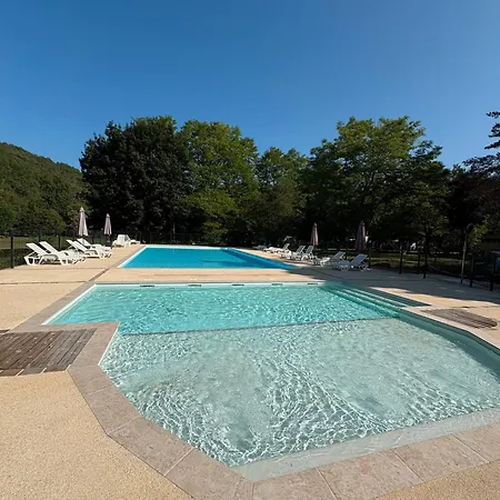 Holiday home Mobilhome Le Tilleul *